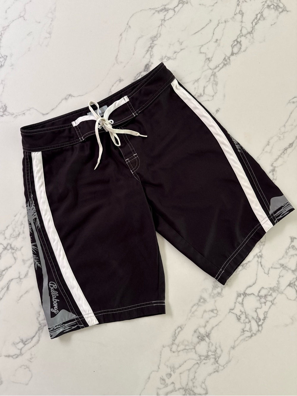 Vintage Billabong Boardshorts - Black/White - Size 3